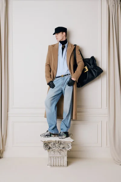 Look 12